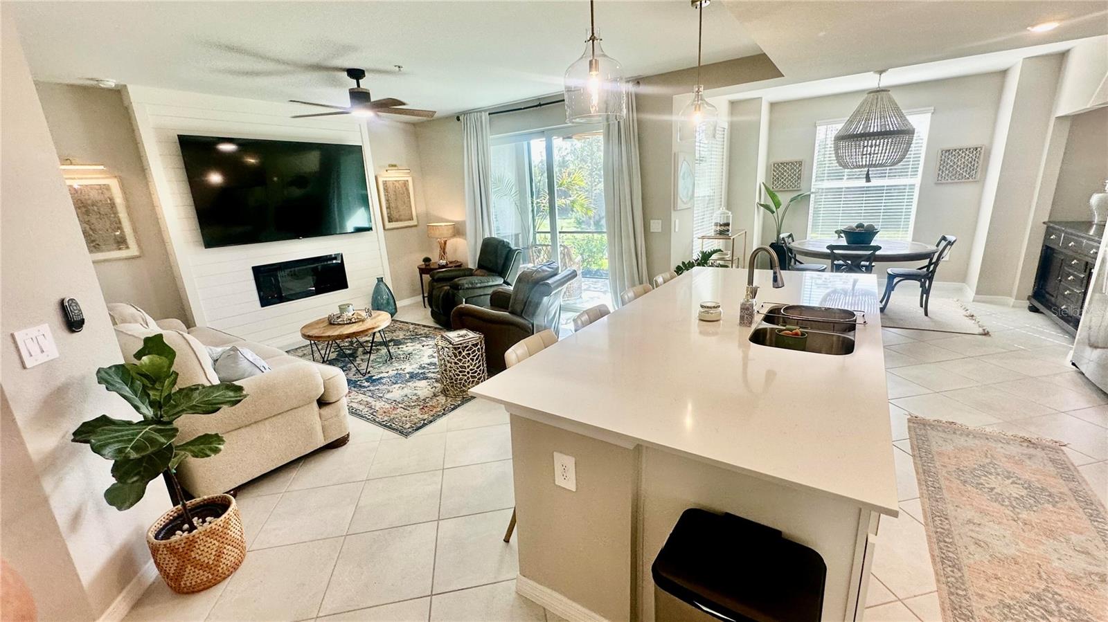 14221 HERITAGE LANDING 2013