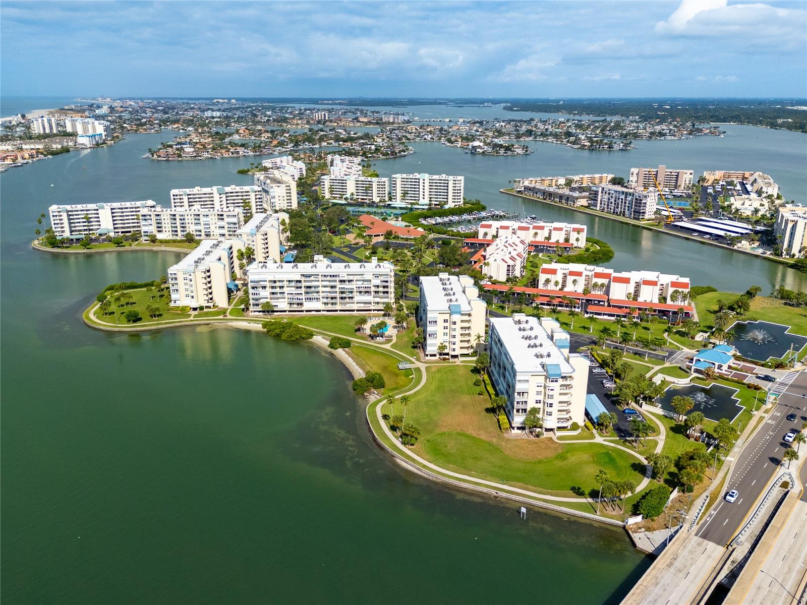 HARBOURSIDE CONDO - Residential