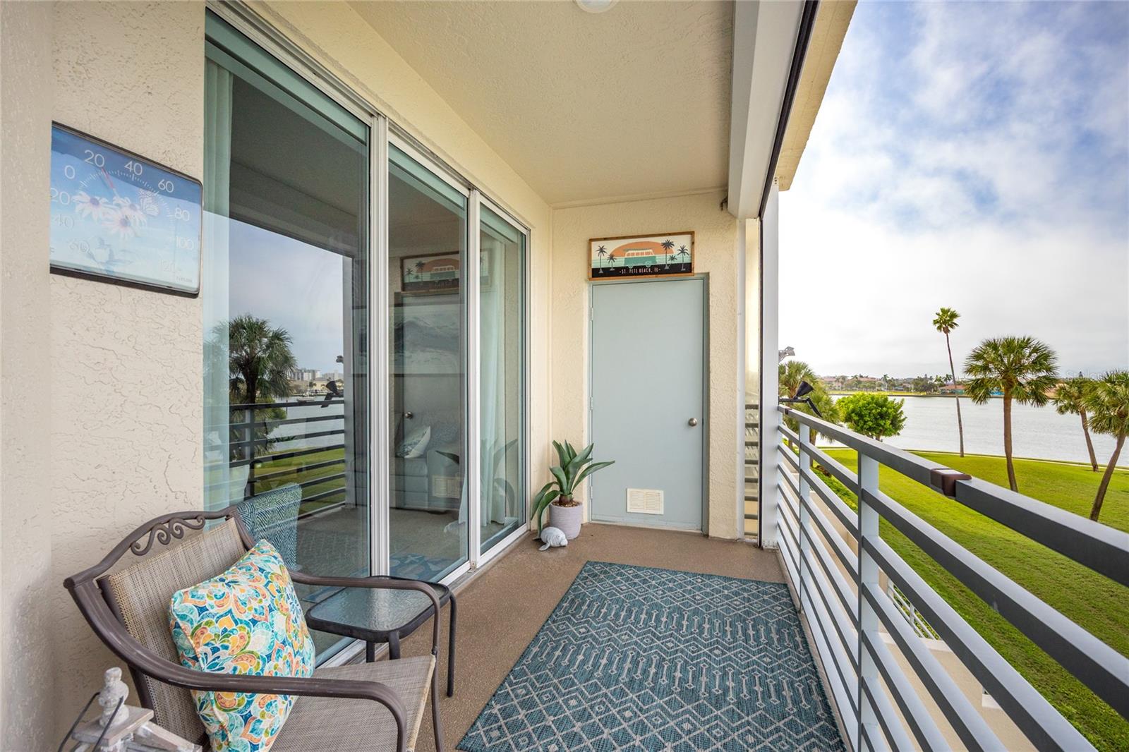 HARBOURSIDE CONDO - Residential