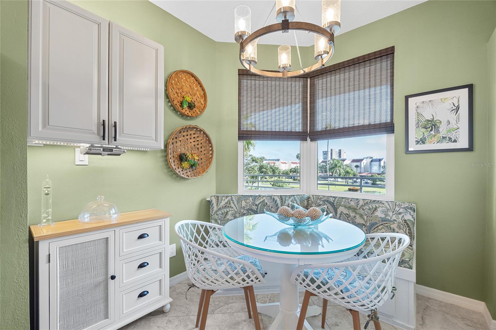 HARBOURSIDE CONDO - Residential