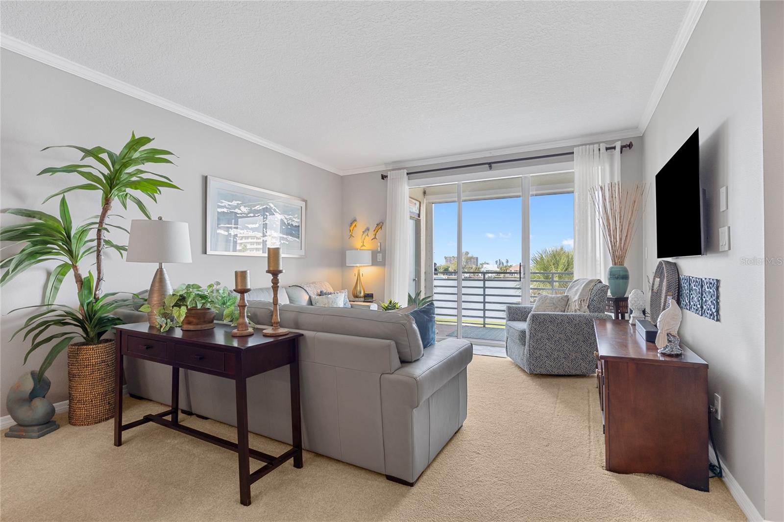 HARBOURSIDE CONDO - Residential