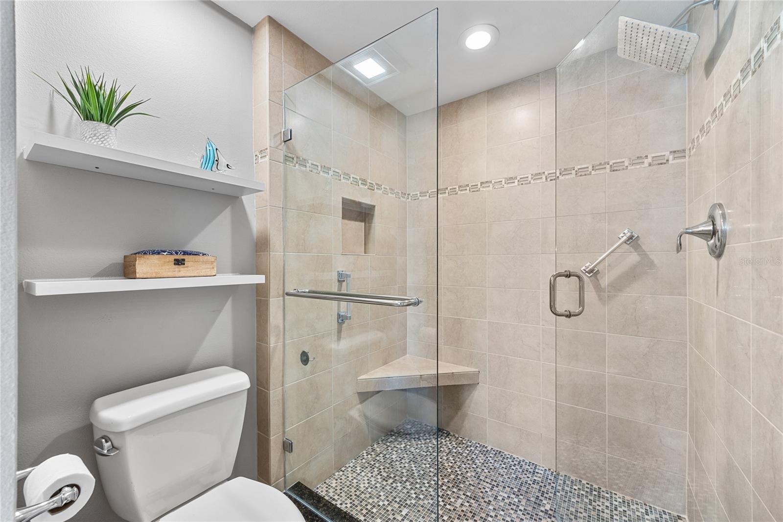 HARBOURSIDE CONDO - Residential