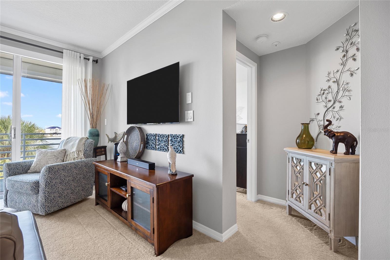 HARBOURSIDE CONDO - Residential