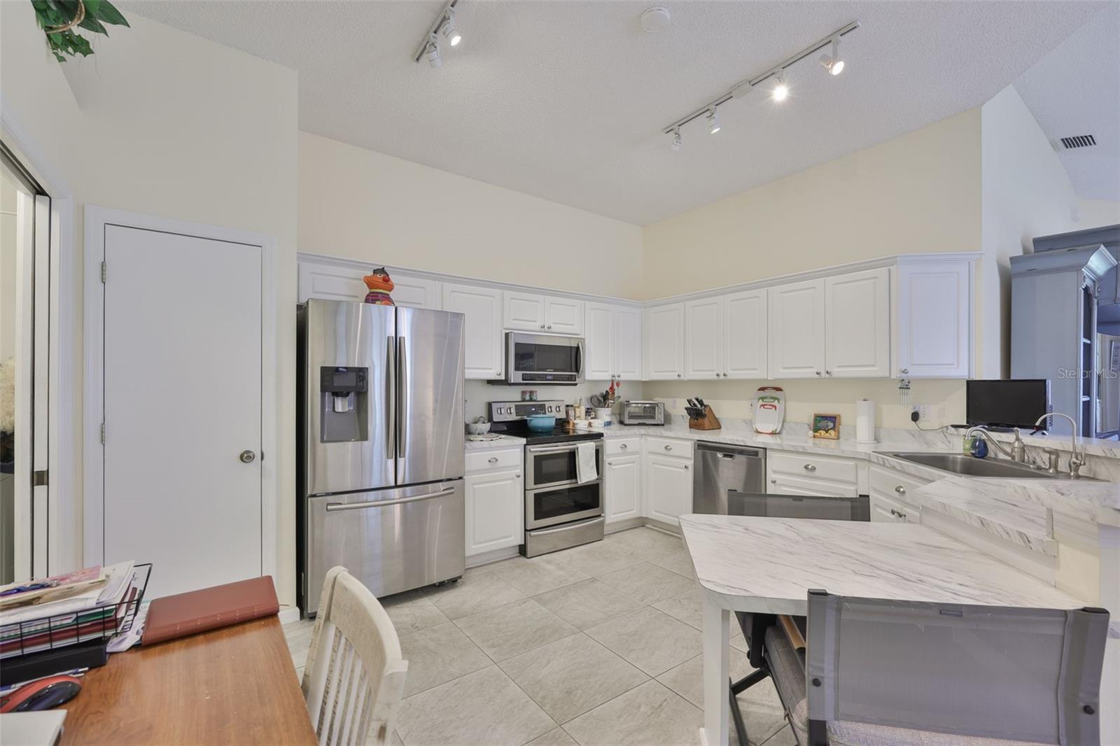 NANTUCKET III CONDO - Residential