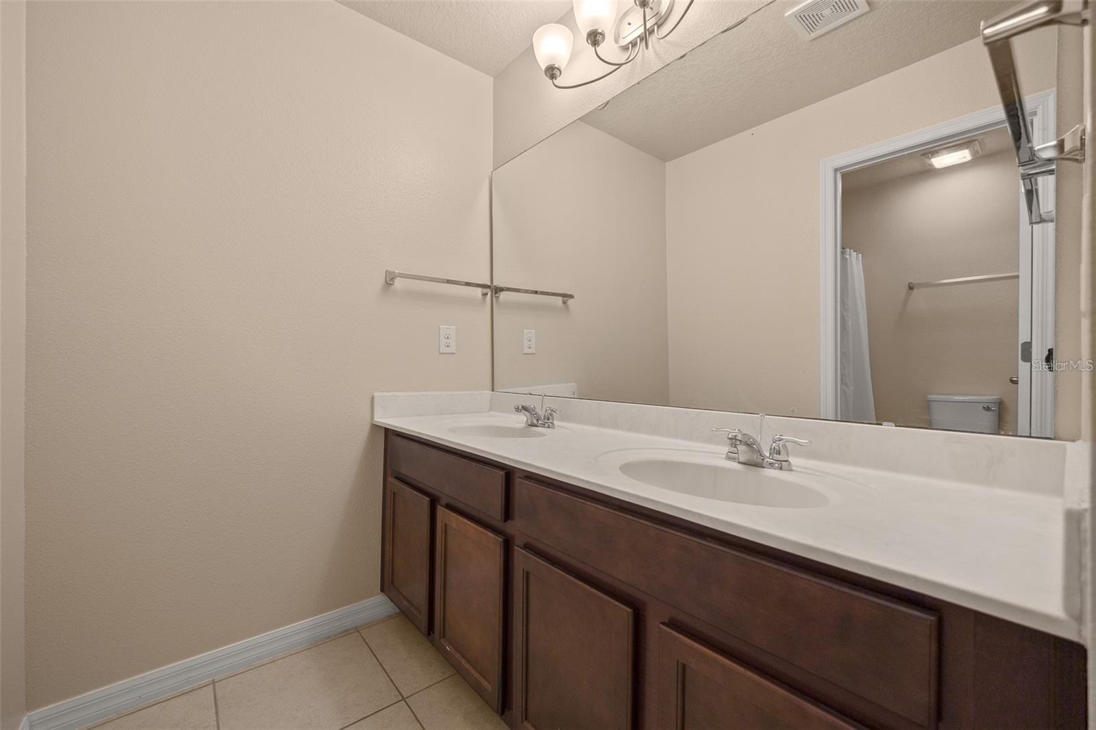 OAK BEND - Residential