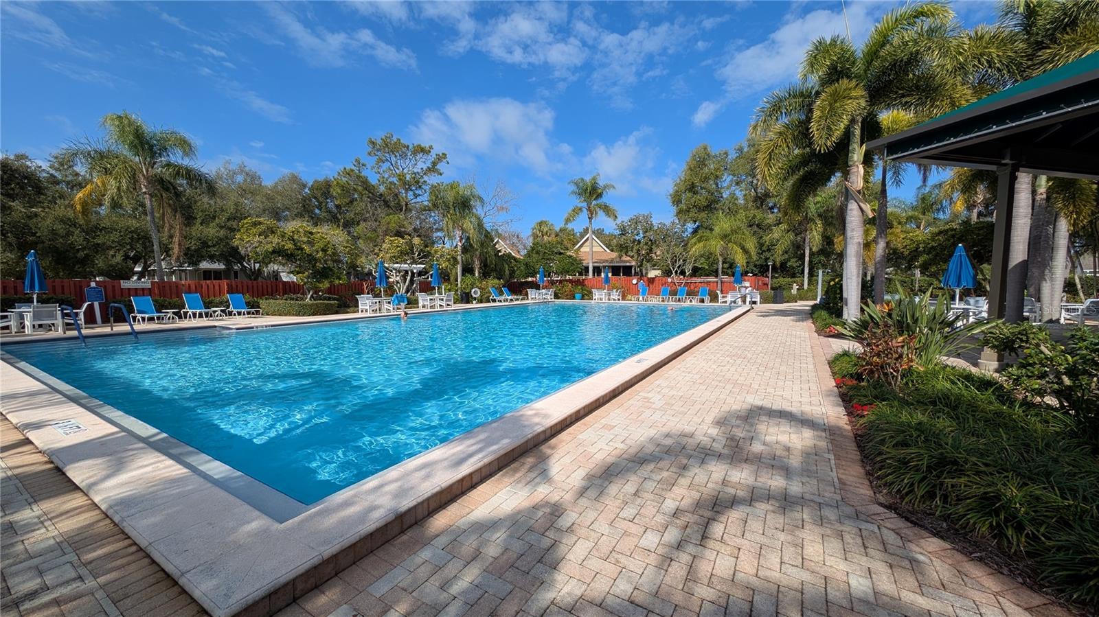 POINTE ALEXIS SOUTH - Residential