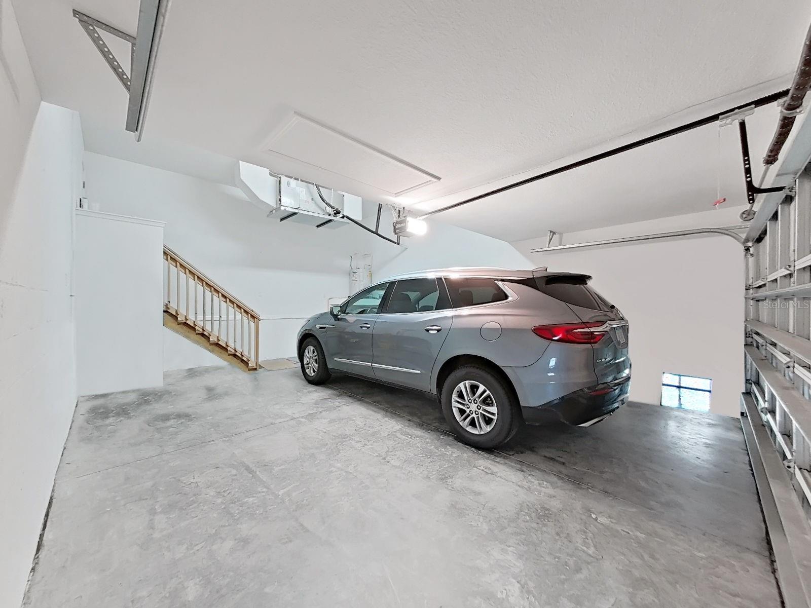 POINTE ALEXIS SOUTH - Residential