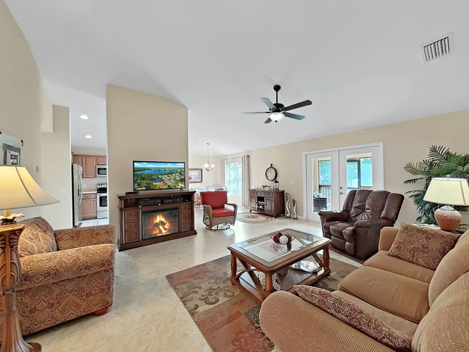 POINTE ALEXIS SOUTH - Residential