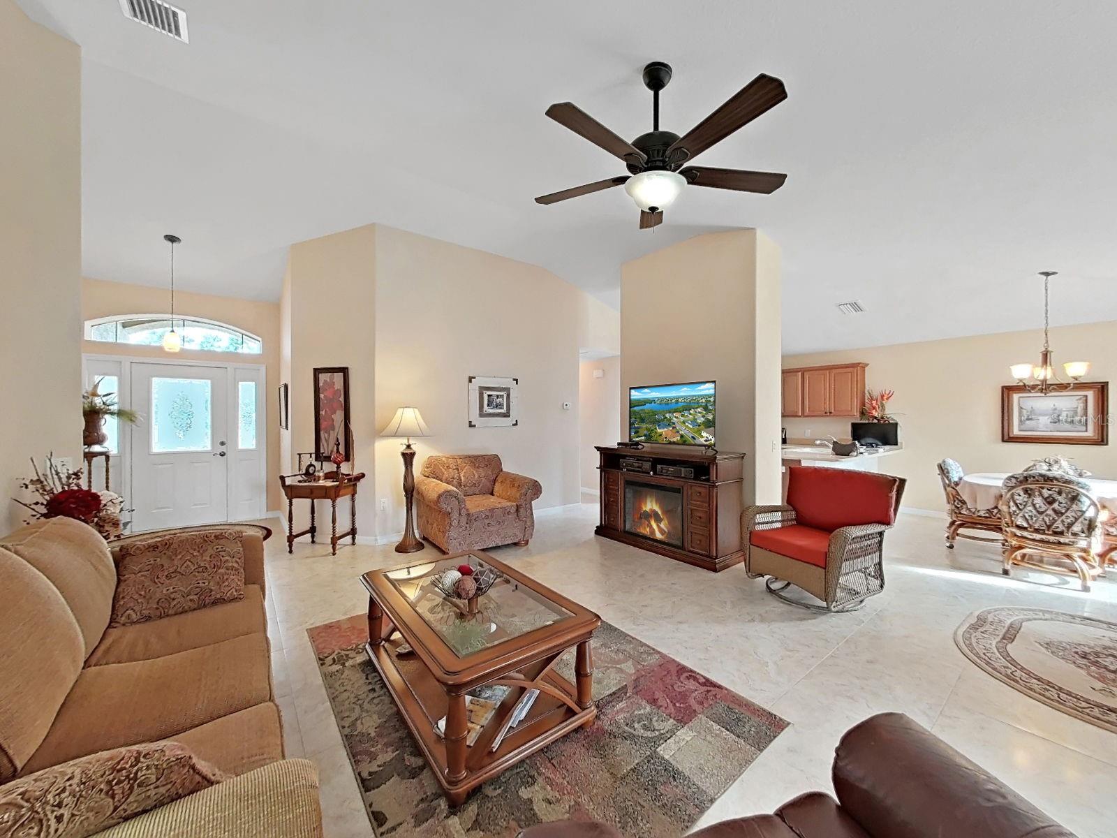 POINTE ALEXIS SOUTH - Residential