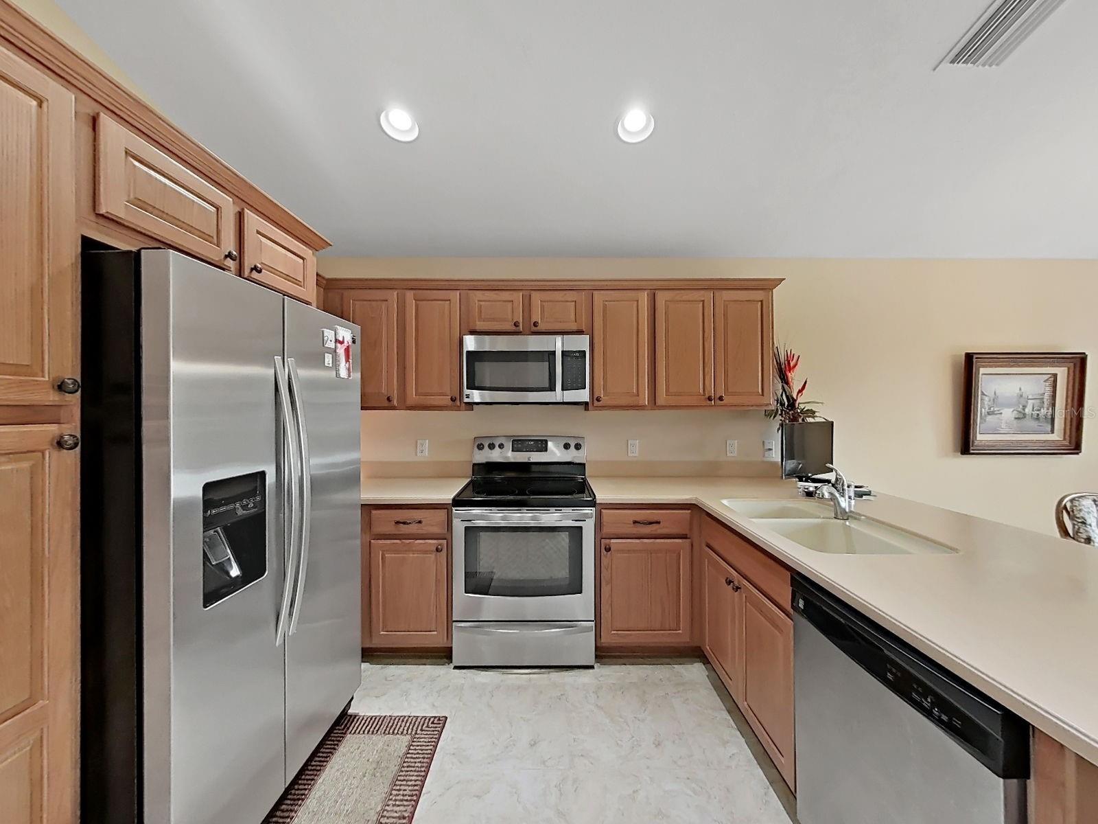 POINTE ALEXIS SOUTH - Residential