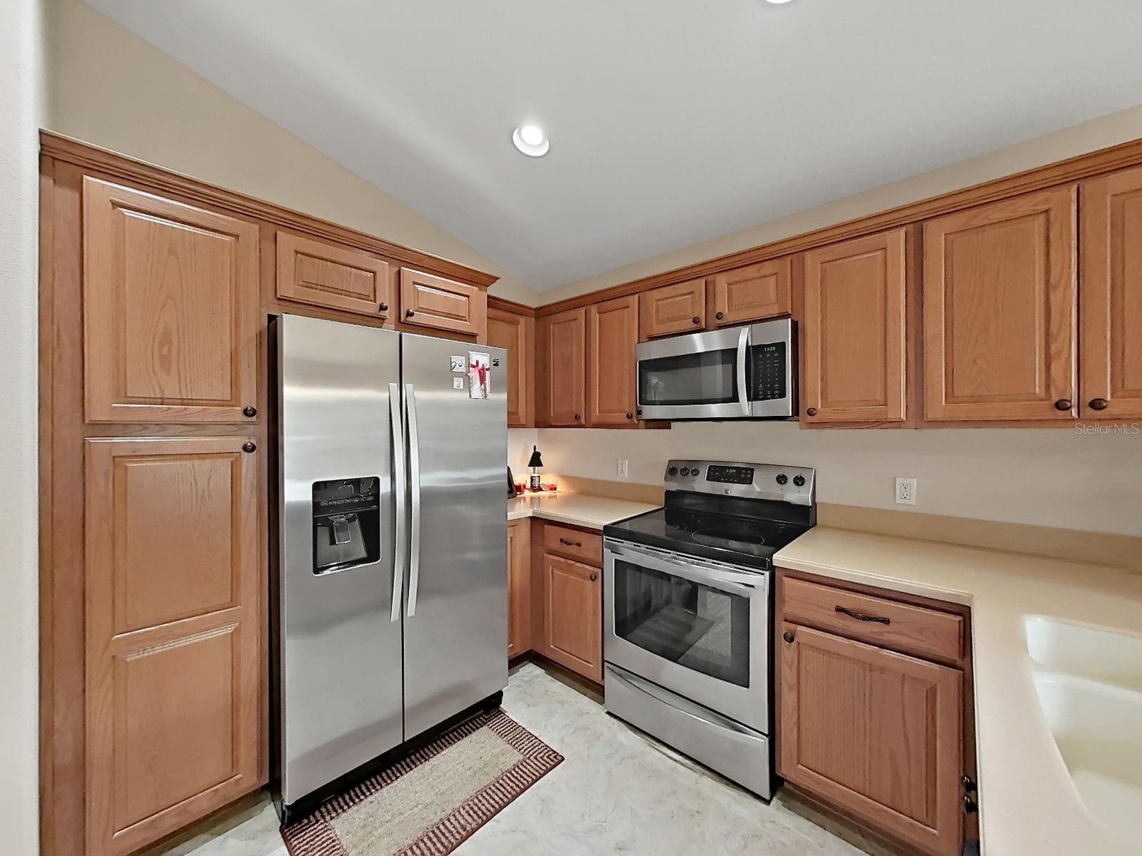 POINTE ALEXIS SOUTH - Residential