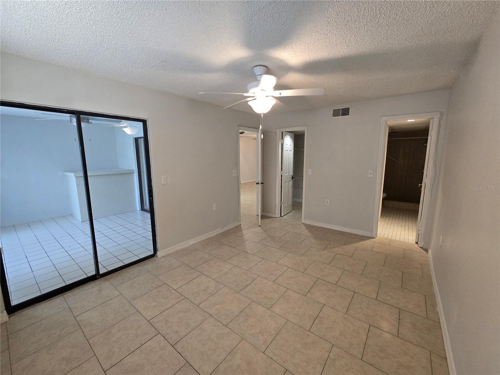 FOREST LAKE CONDO - Residential Lease