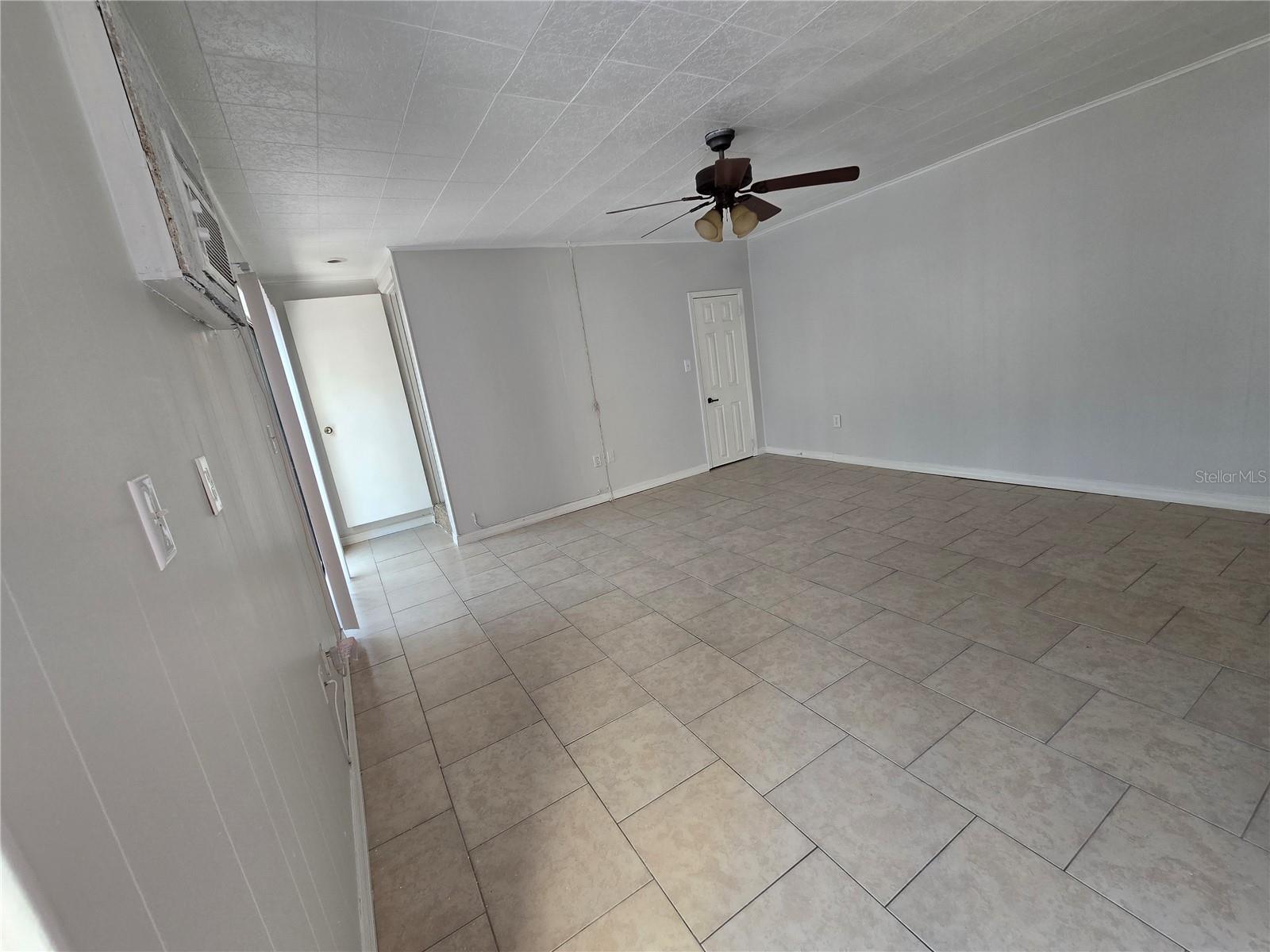 FOREST LAKE CONDO - Residential Lease