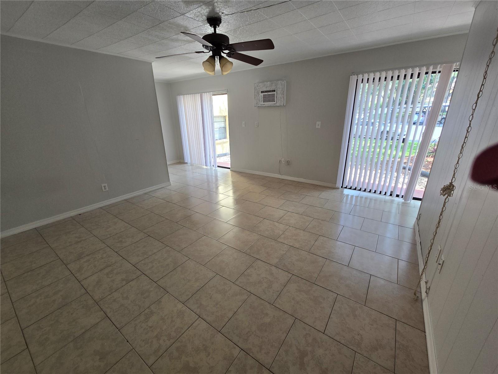 FOREST LAKE CONDO - Residential Lease