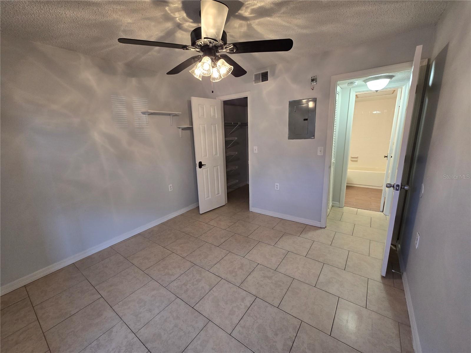 FOREST LAKE CONDO - Residential Lease