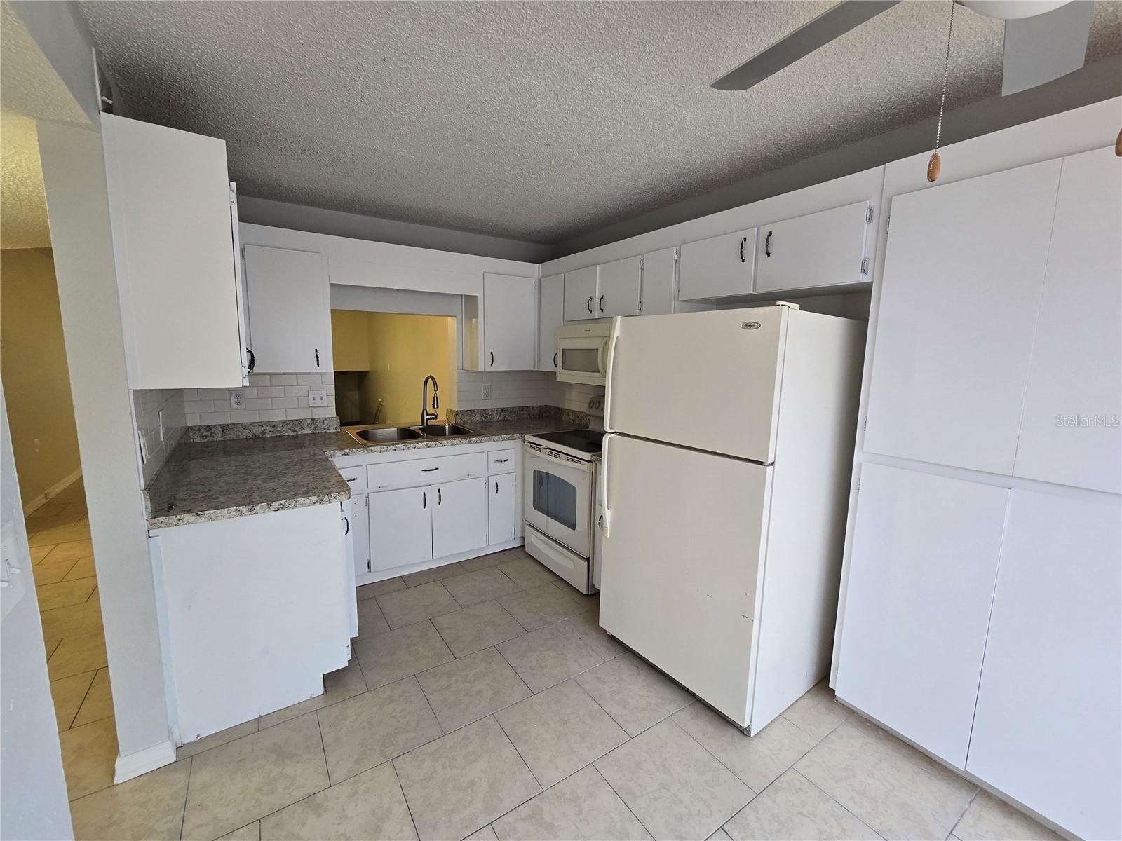 FOREST LAKE CONDO - Residential Lease