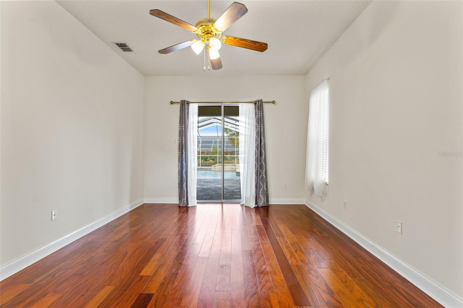 PRISTINE PLACE PH 5 - Residential