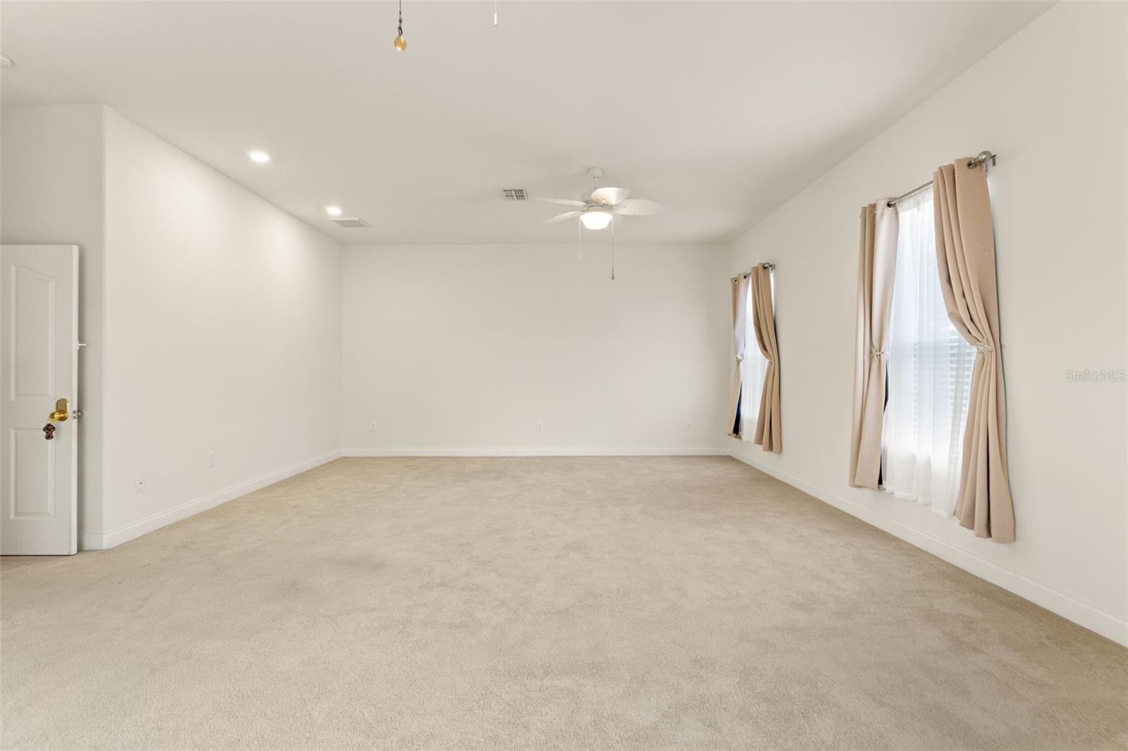 PRISTINE PLACE PH 5 - Residential