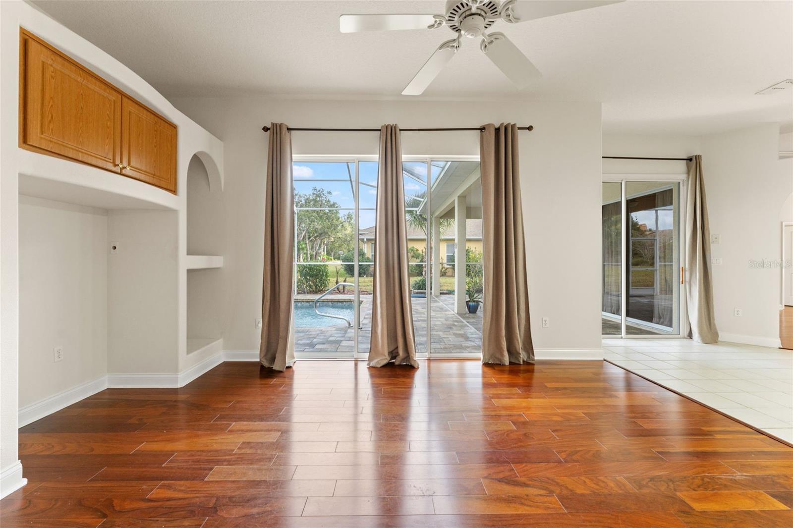 PRISTINE PLACE PH 5 - Residential