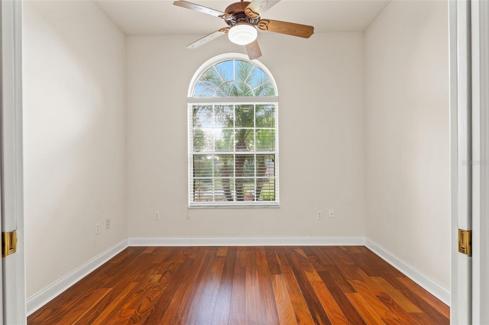 PRISTINE PLACE PH 5 - Residential