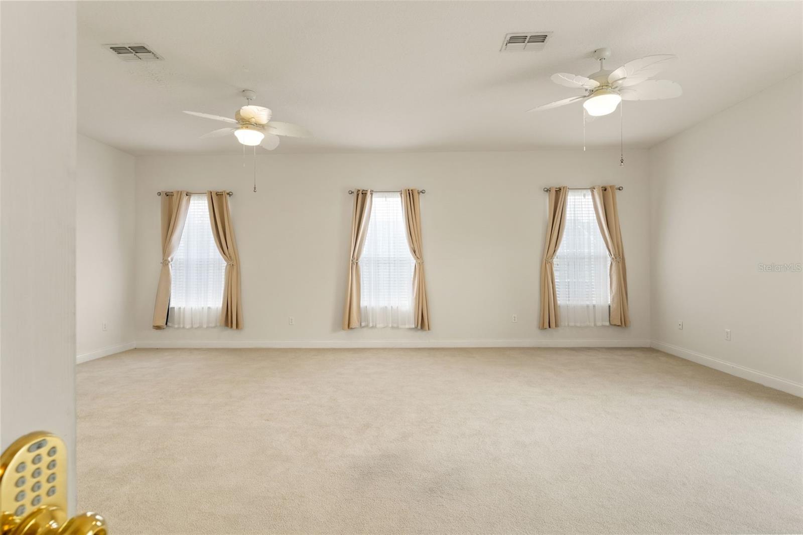 PRISTINE PLACE PH 5 - Residential