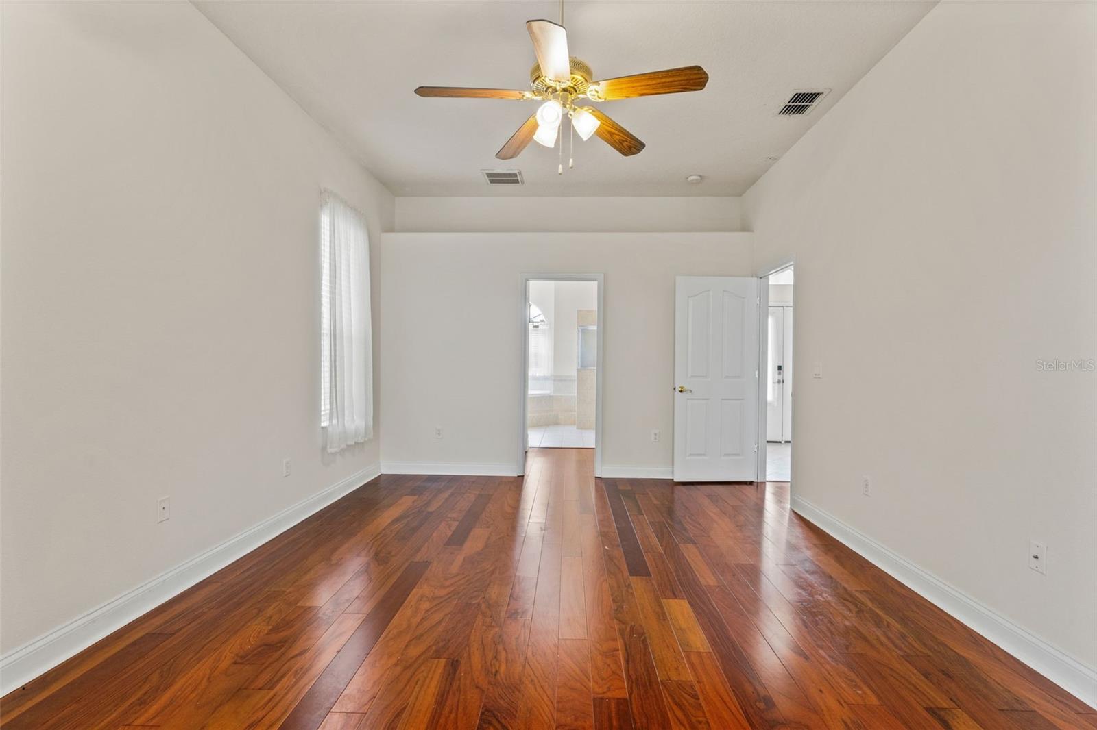 PRISTINE PLACE PH 5 - Residential