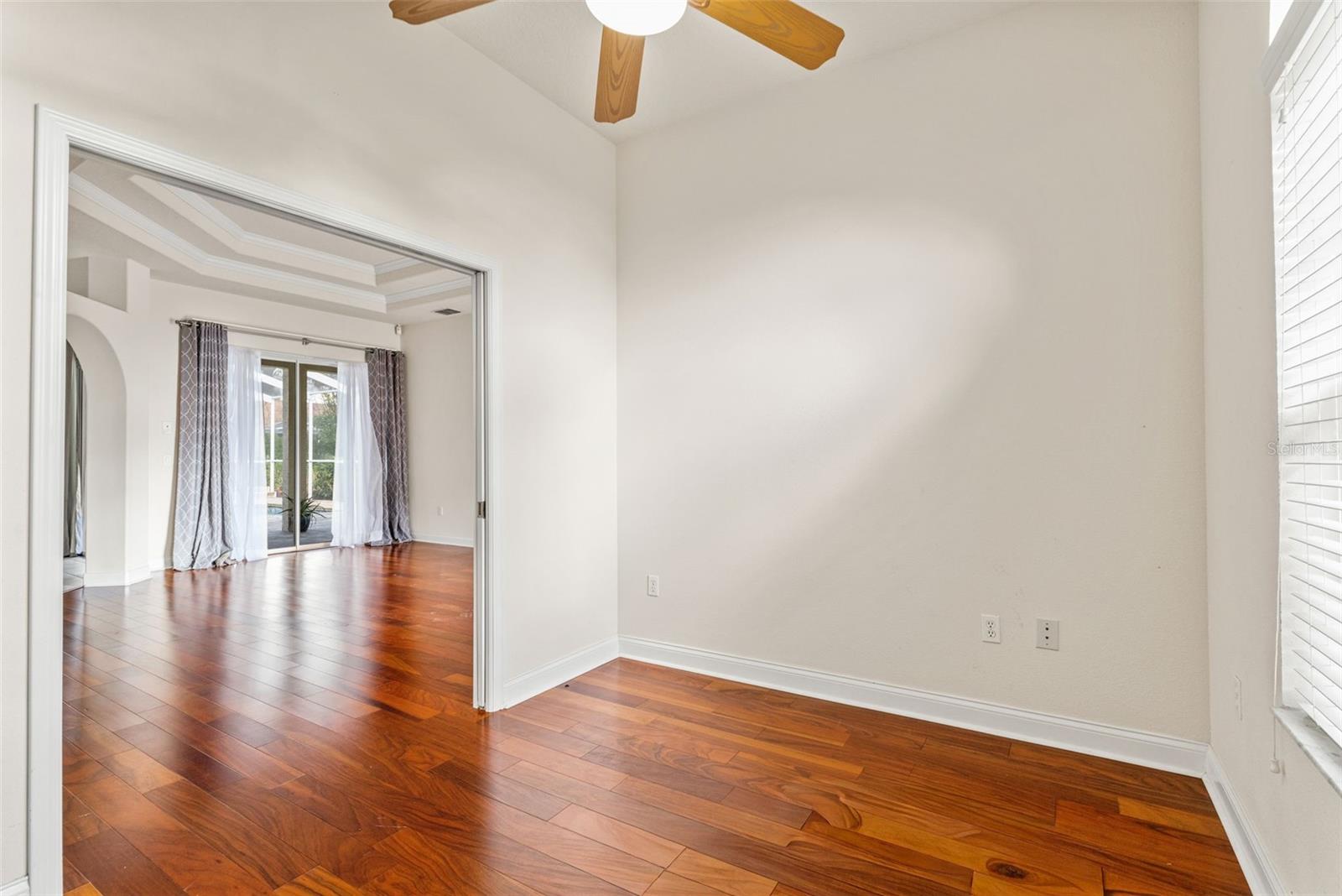 PRISTINE PLACE PH 5 - Residential