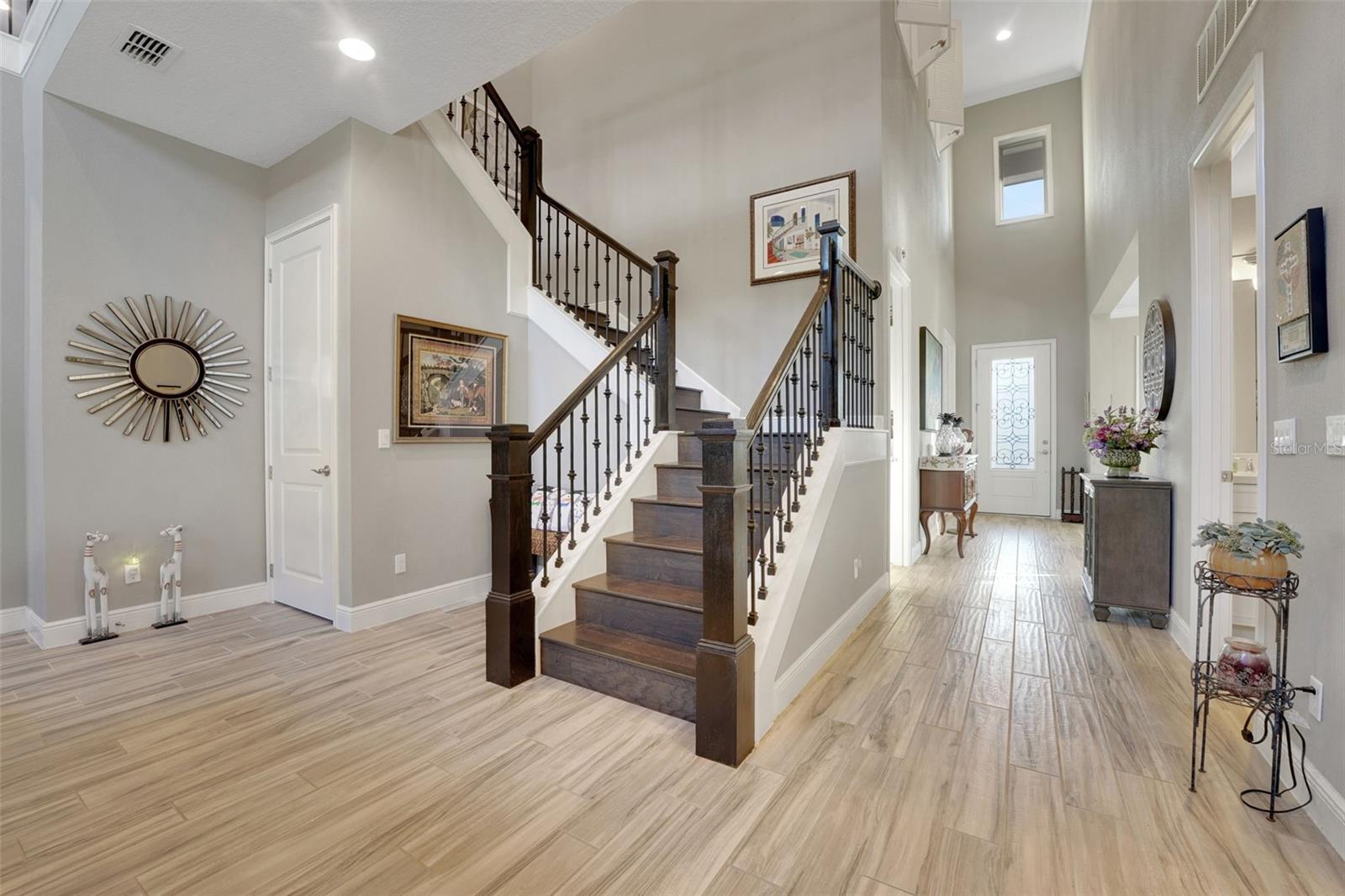 STEEPLE CHASE - Residential