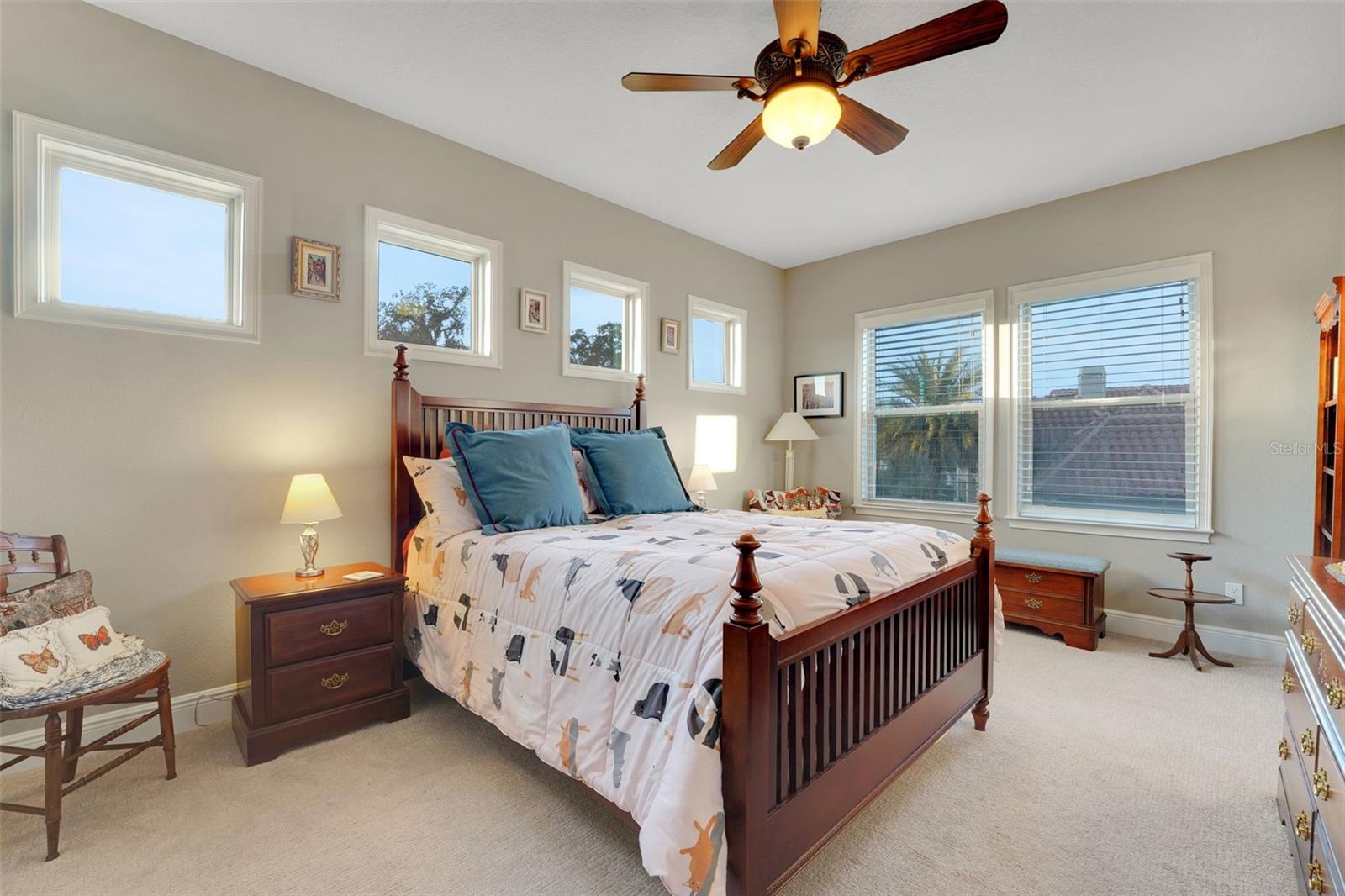 STEEPLE CHASE - Residential