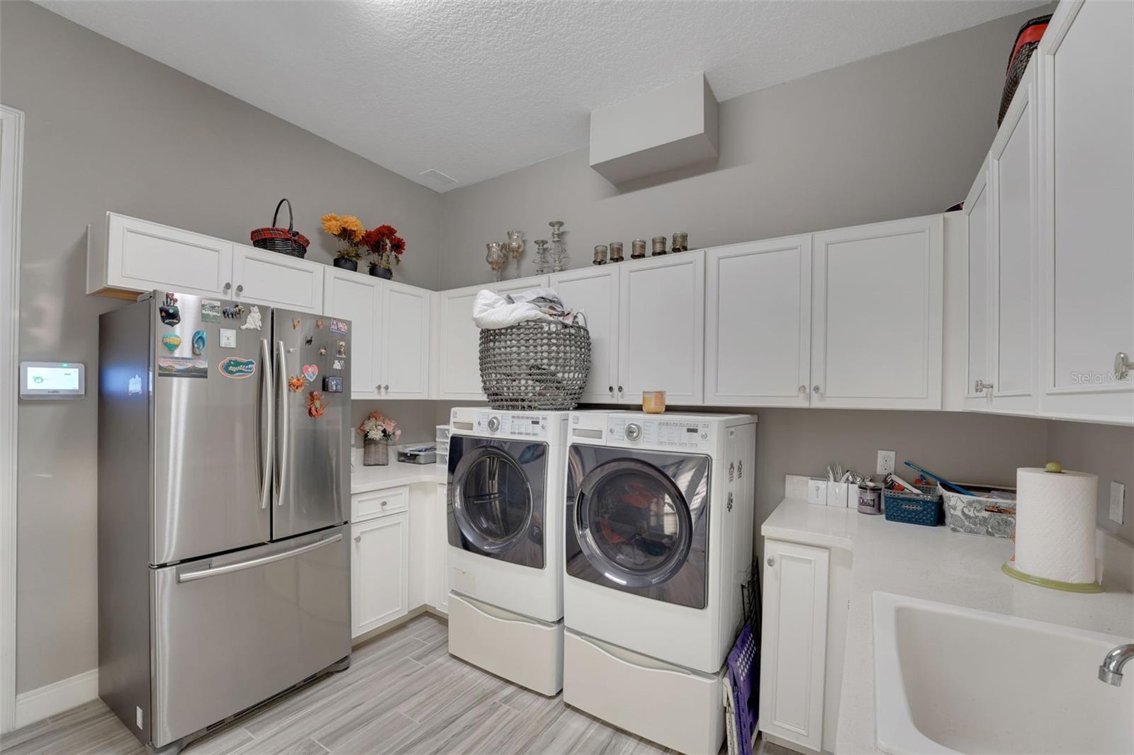 STEEPLE CHASE - Residential