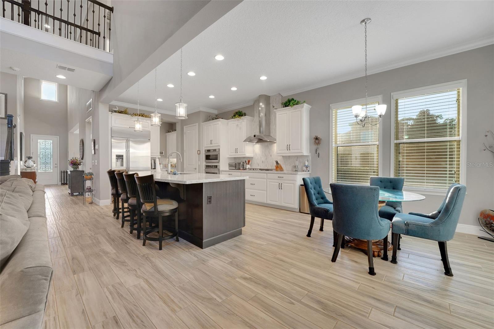 STEEPLE CHASE - Residential