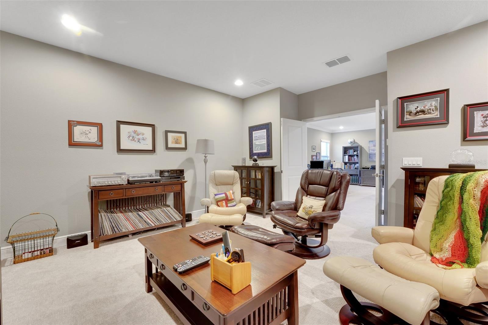 STEEPLE CHASE - Residential