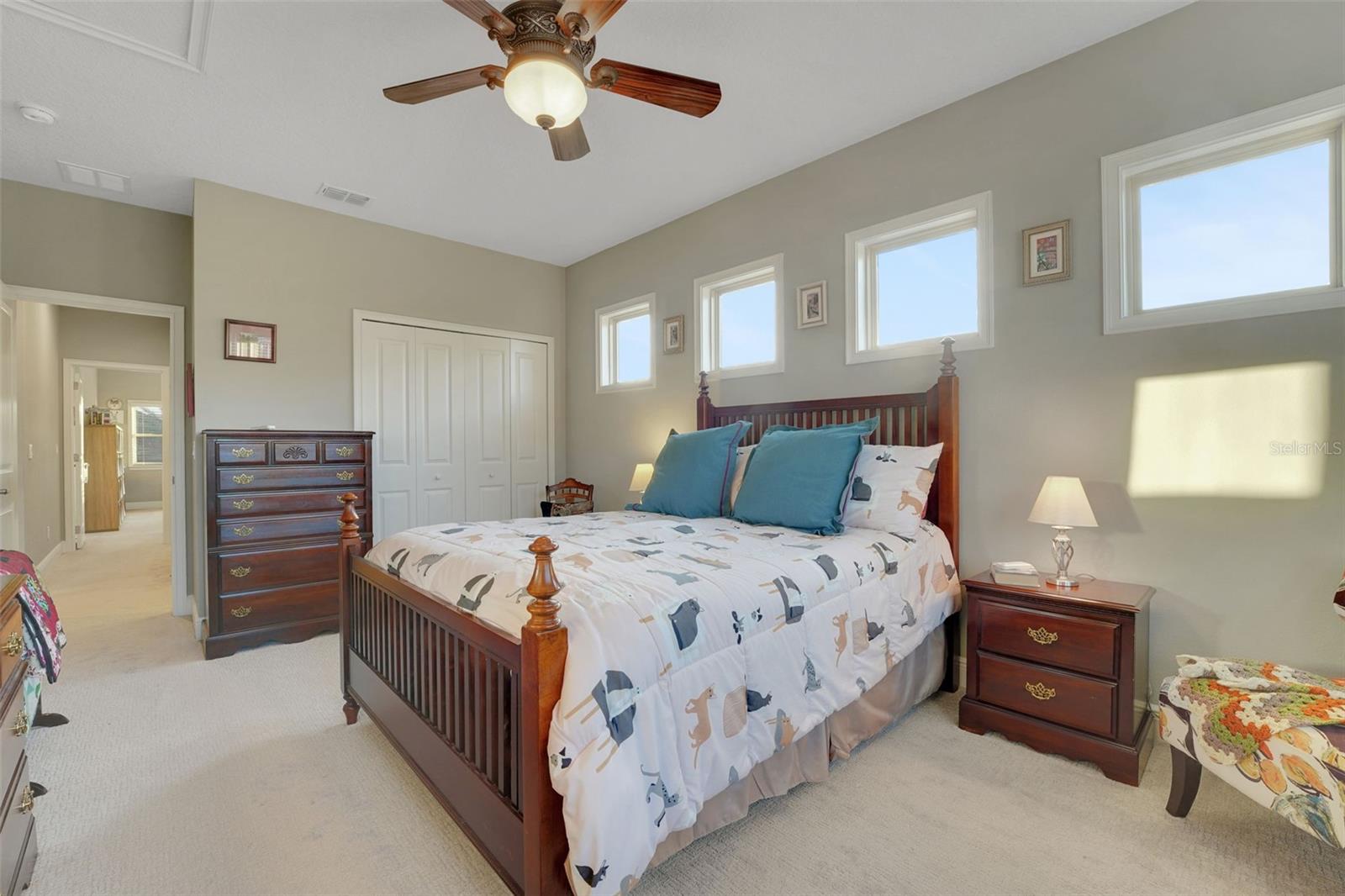 STEEPLE CHASE - Residential