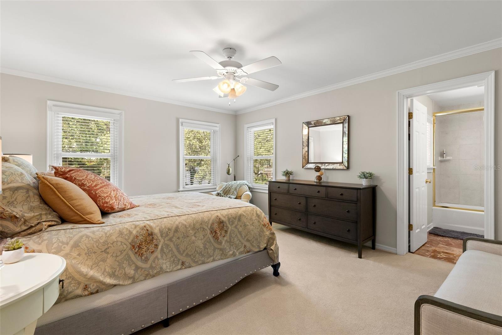 VILLA ROSA PARK - Residential Lease