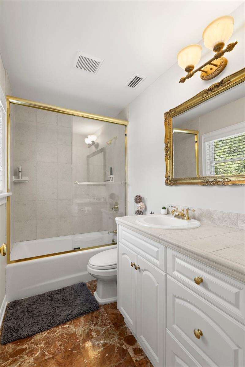 VILLA ROSA PARK - Residential Lease