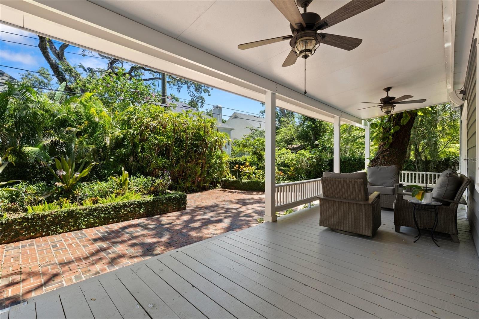 VILLA ROSA PARK - Residential Lease