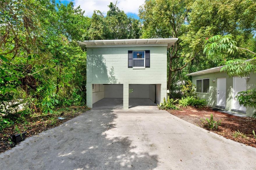 One or more photo(s) has been virtually staged. Guest Apartment in the heart of College Park! Live among the most beautiful historic homes on treelined brick roads, surrounded by sparkling lakes and parks. Lovely, 1/1 unit is above the carport and situated behind a duplex. Unit has wood laminate floors, full kitchen, and bathroom, with shower over tub. NEW A/C Mini-Split Going in this week! The unit also includes washer/ dryer in the carport with a little space to store a bike or some boxes, lawncare and plenty of street parking. Minutes to the College Park Edgewater Drive shopping district with fabulous restaurants and events, Dubsdread Golf course, Advent Health, ORMC, UCF Downtown Campus, Dr. Phillips Center for the Performing Arts, Lake Eola, Park Avenue. Easy access to I-4 and the 408, just 20-25 minutes to the attractions, Orlando International, UCF main campus and all of the fun that Orlando offers!