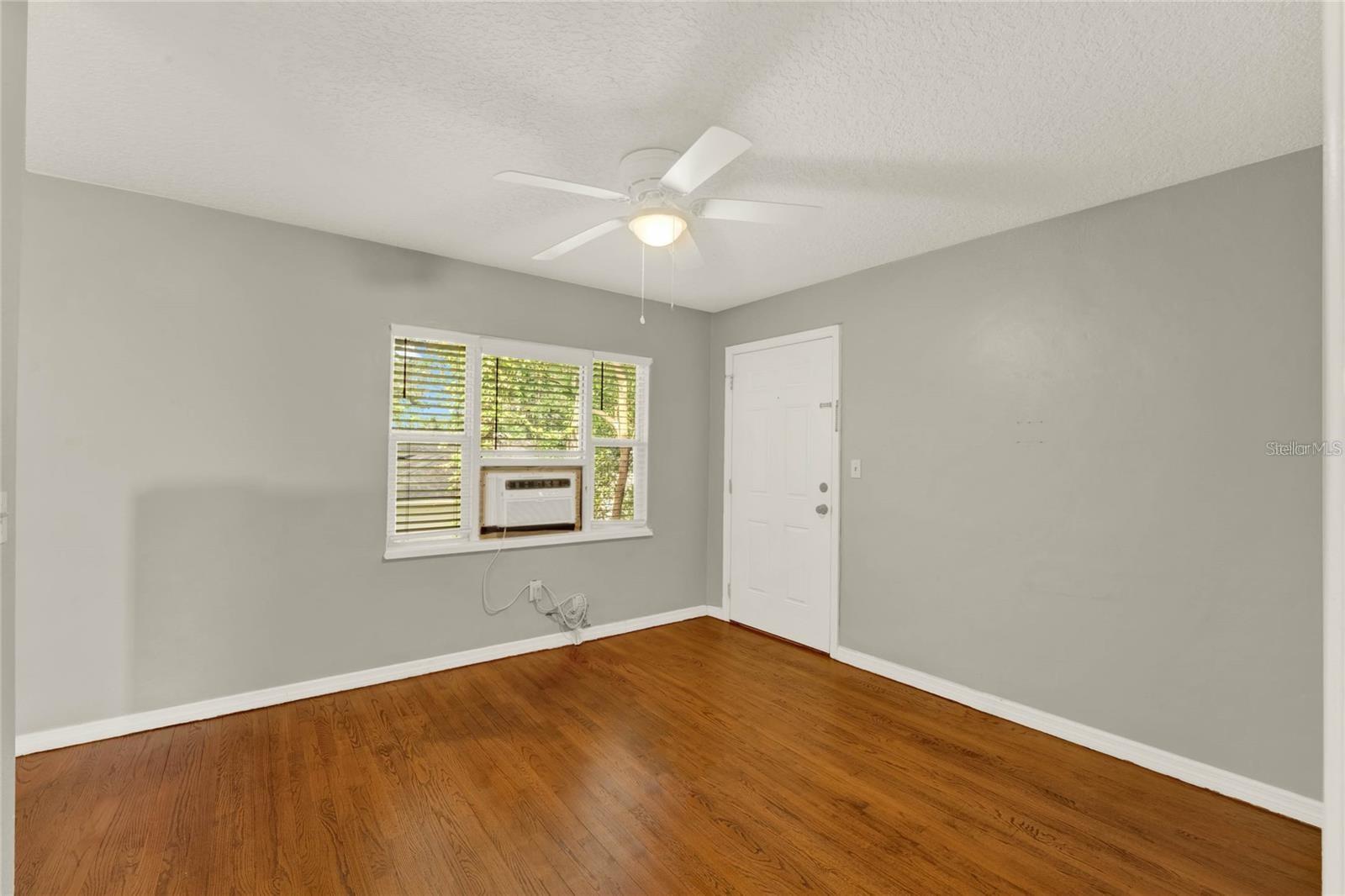 ORANGE PARK SUB - Residential Lease