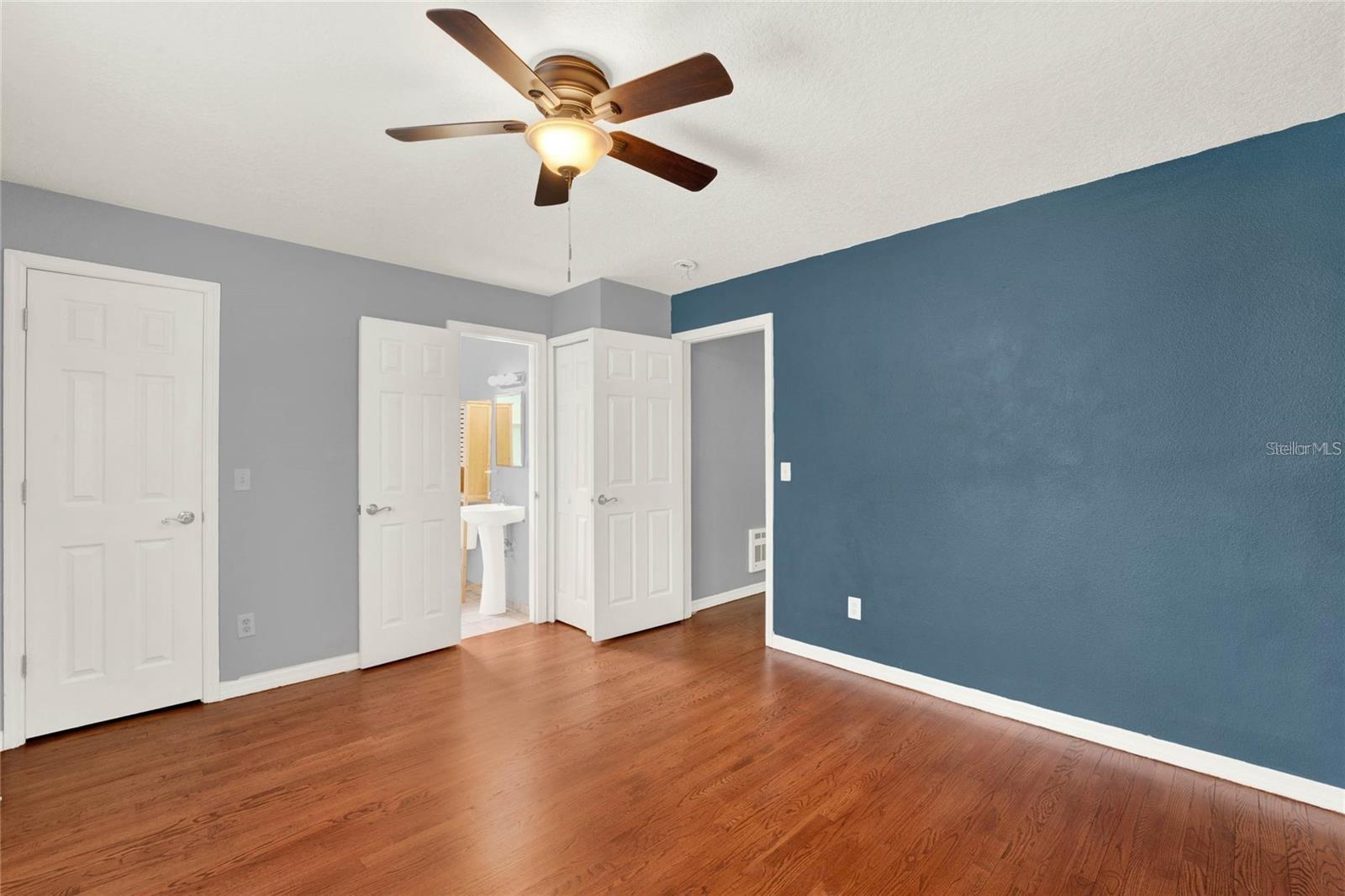 ORANGE PARK SUB - Residential Lease