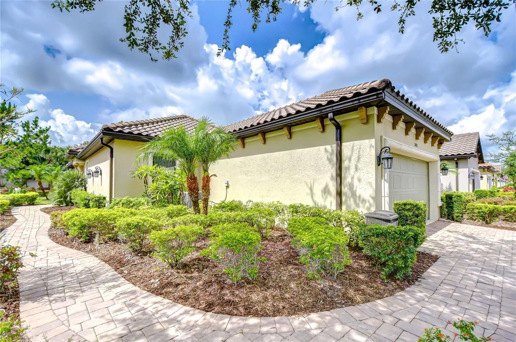 Photo of 8433 Alberata Vista Drive, Tampa, FL 33647 (MLS # TB8393725)