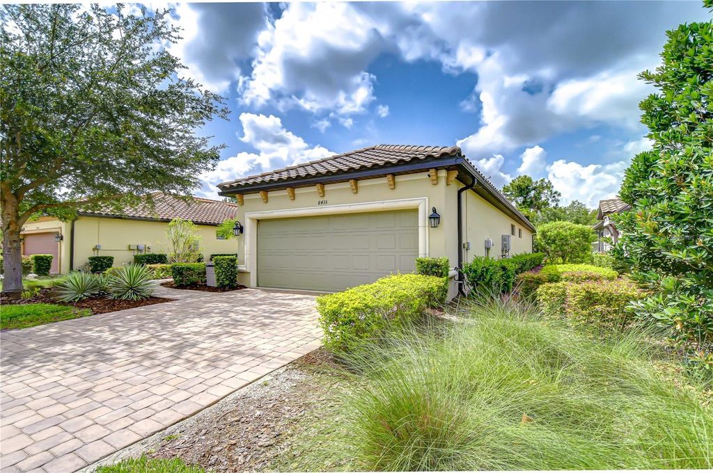 Photo of 8433 Alberata Vista Drive, Tampa, FL 33647 (MLS # TB8393725)