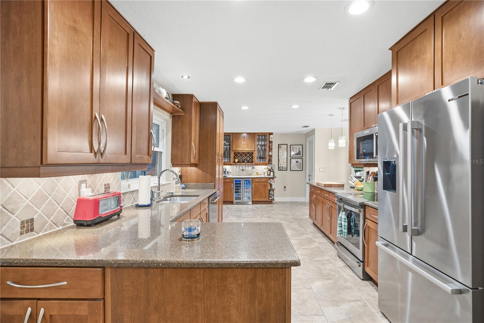 HARBOR EAST - Residential