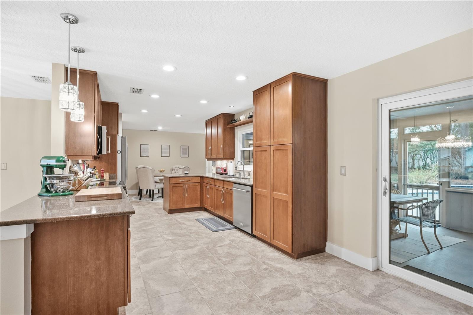 HARBOR EAST - Residential