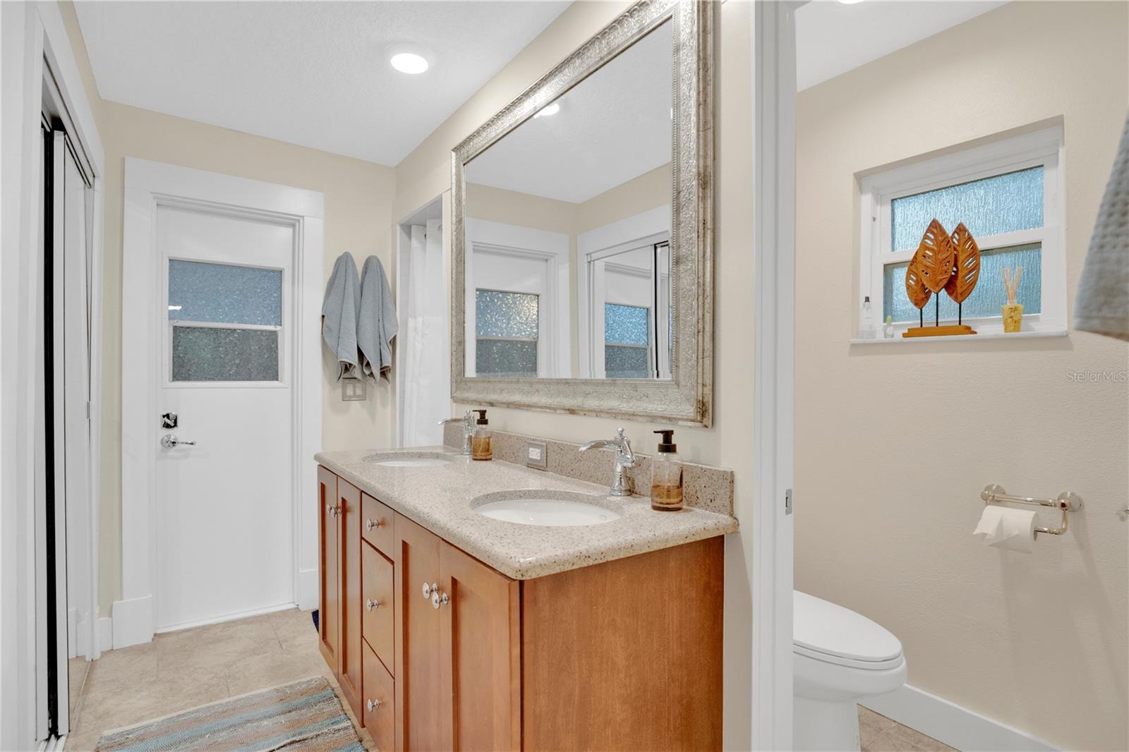 HARBOR EAST - Residential