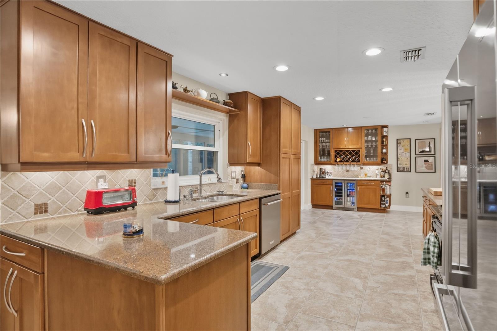 HARBOR EAST - Residential