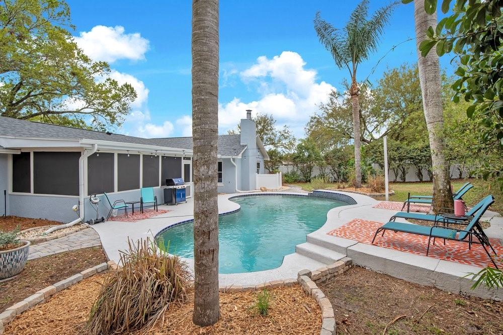 HARBOR EAST - Residential