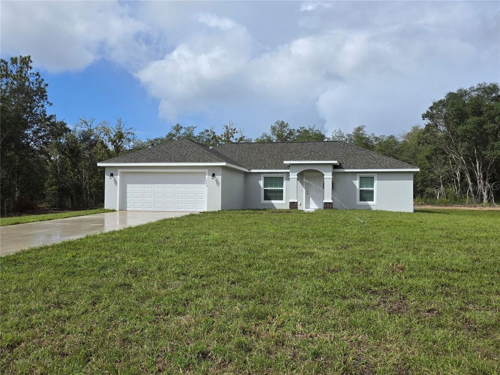Photo of 1060 SW Sands Point Avenue, Dunnellon, FL 34431 (MLS # G5103004)