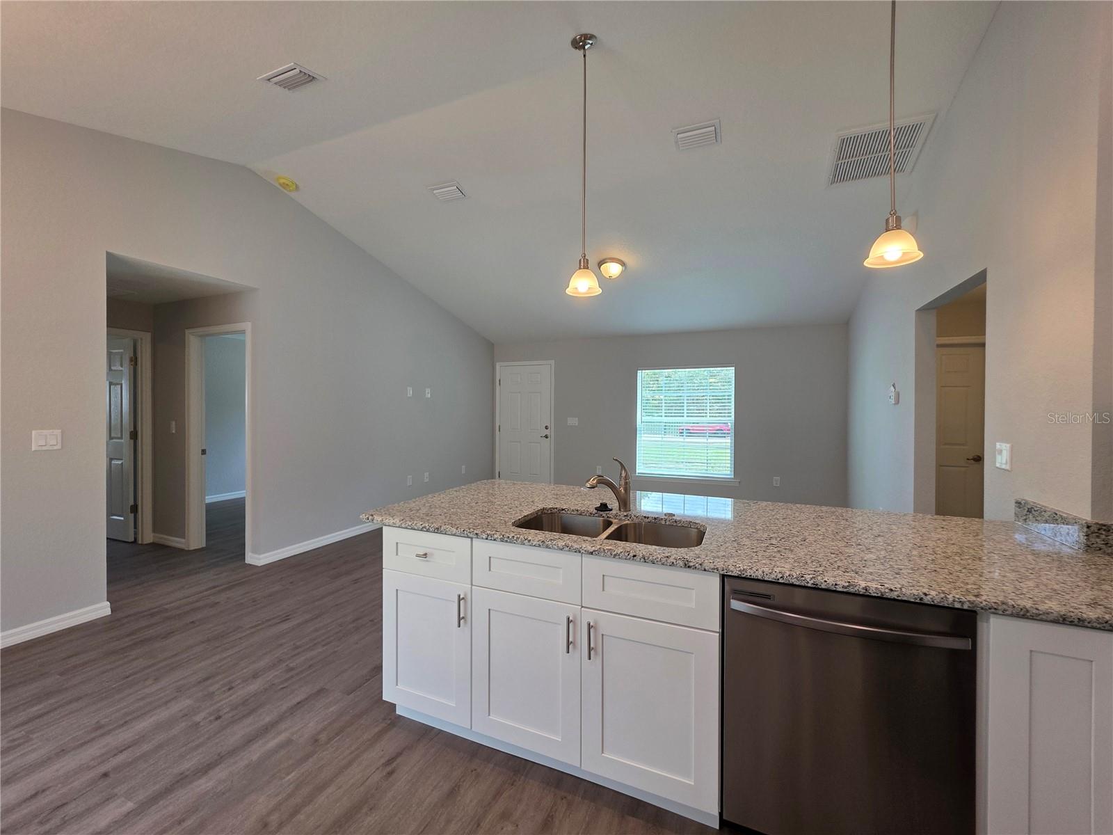 RAINBOW LAKES ESTATE - Residential