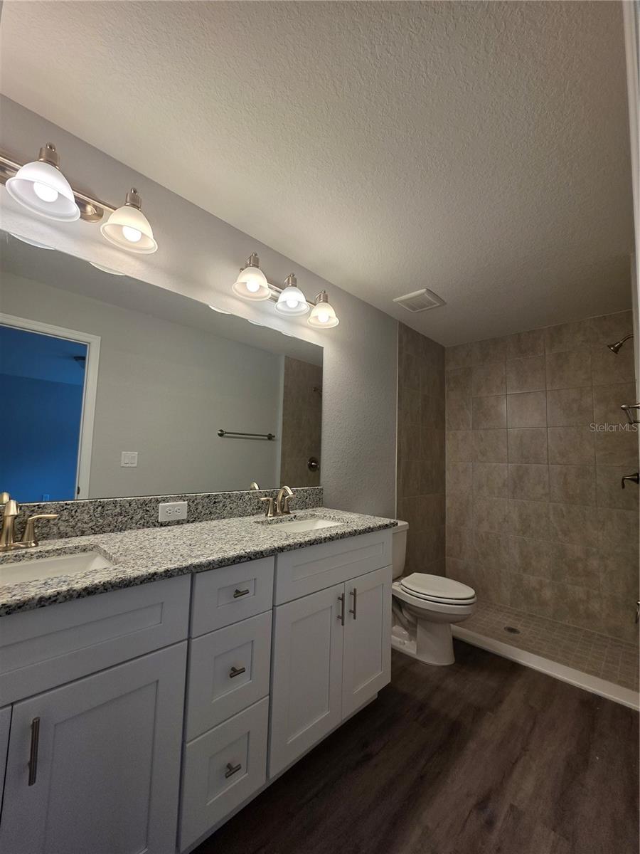 RAINBOW LAKES ESTATE - Residential