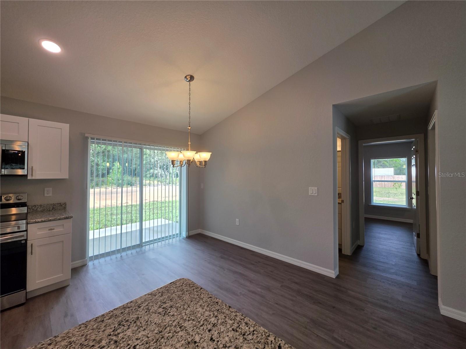 RAINBOW LAKES ESTATE - Residential
